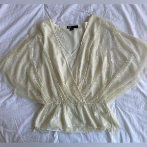 EUC Buffalo David Bitton Ivory Lace Overlay Lined Butterly Sleeve Blouse Top SM